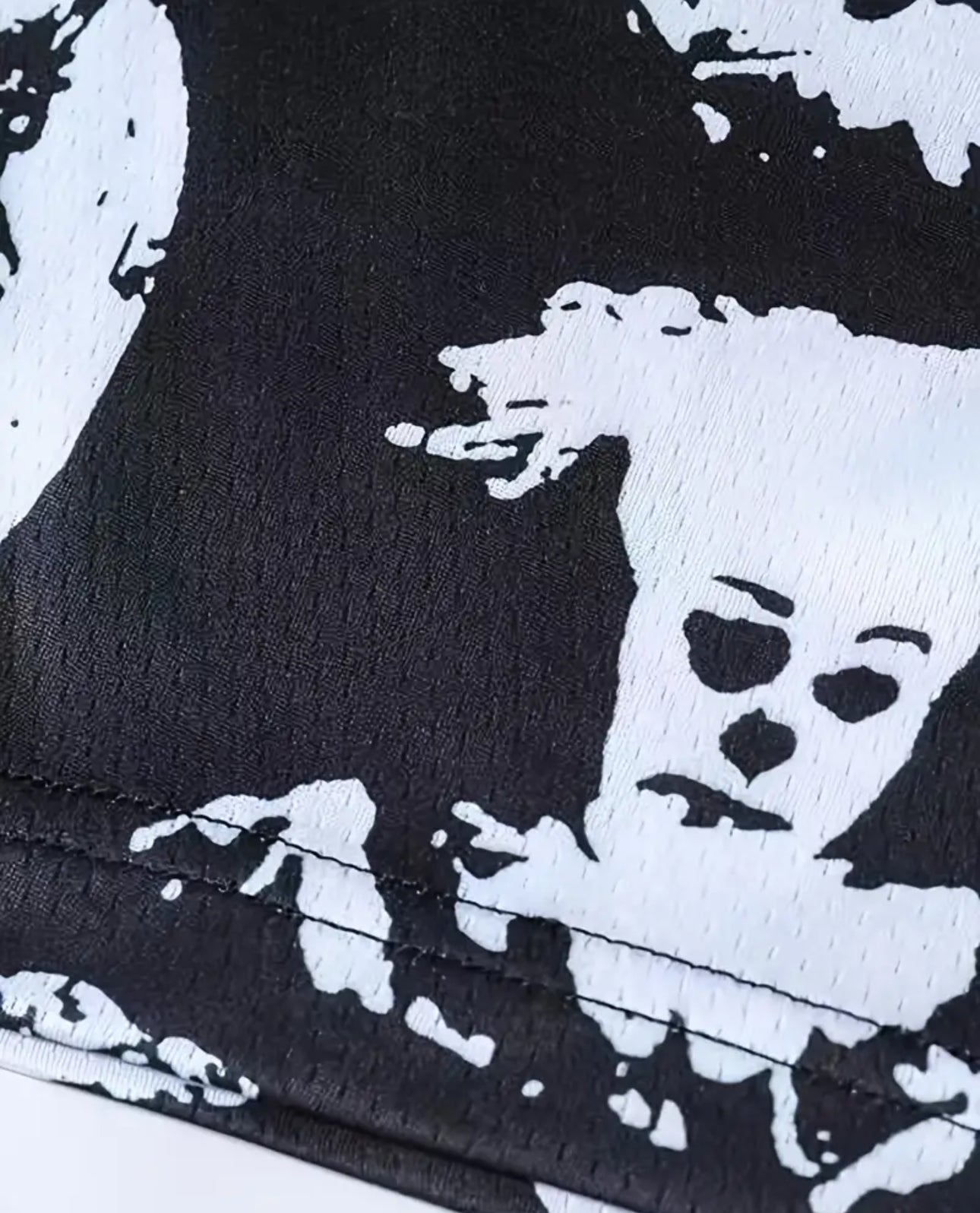 MESH GRAPHIC SHORTS